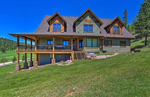 Sturgis House | Sturgis Home w/Private Hot Tub: Golf & Hike!