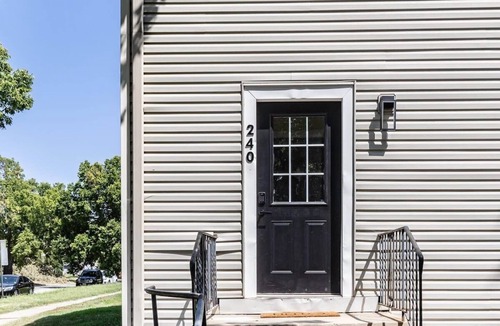 Lincoln Apartment | Stylish 1-Bed. Haymarket/University/Downtown