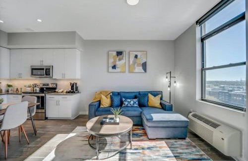Hackensack Apartment | Stylish 1br Unit. Parking. Easy Ride to NYC