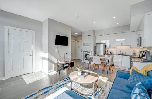 Hackensack Apartment | Stylish 1br Unit. Parking. Easy Ride to NYC