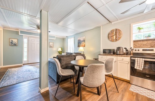 Woodstock Apartment | Stylish 2BR Unit Near Roswell & Woodstock