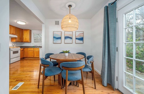 Carrboro House | Stylish Downtown Bungalow with Fire Pit
