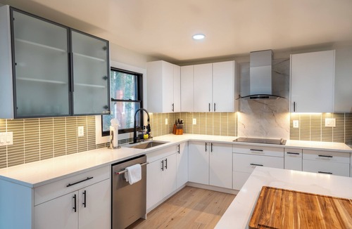Charlottesville House | Stylish Home Minutes to UVA, Hospitals, & Downtown