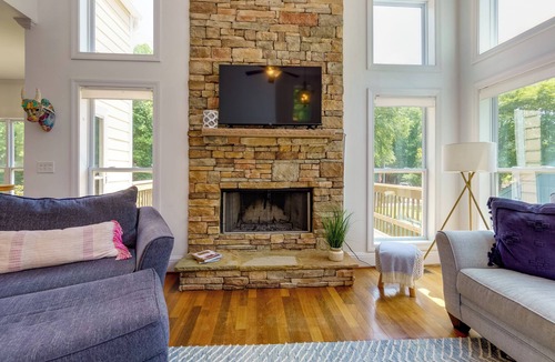 Waleska House | Stylish Lake Front Home on Flat lot w/ Private Dock!