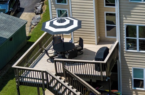 Waleska House | Stylish Lake Front Home on Flat lot w/ Private Dock!