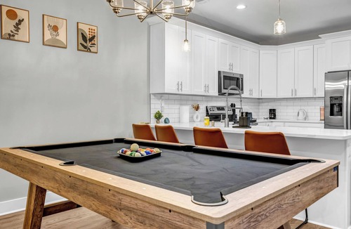 Atlanta House | Stylish Modern Boho Luxe Oasis Near Downtown ATL w/Spa & Firepit