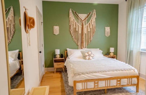 Northside House | Stylish North Shore Townhouse
