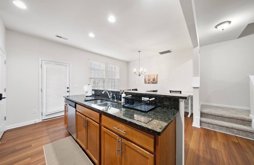 Rolesville House | Stylish Rolesville Townhome Near Parks, Dining and Shops