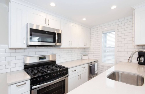 Point Pleasant Beach Apartment | Stylish space, 180ft to beach,parking