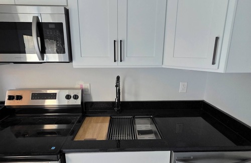 Carrboro House | Stylish & Spacious ★ Pets OK ★ Monthly Townhome