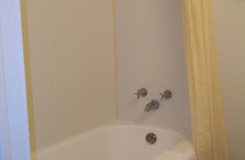 Marengo Hotel | Sudbury Court Motel and RV Park