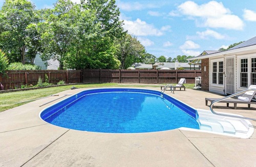 Terry Sanford House | Sugar Cane Ranch: Private Pool, Yard & Near Bragg