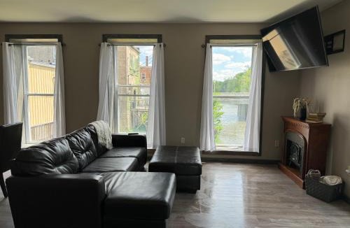 Albany Apartment | Sugar on The Sugar River
