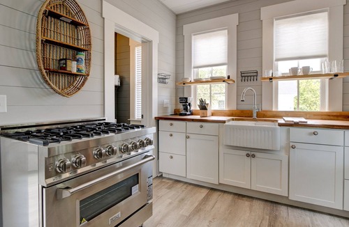 Lake Carolina House | Summer Kitchen Cottage/Lake Carolina/Colombia,S.C./Harborside Community