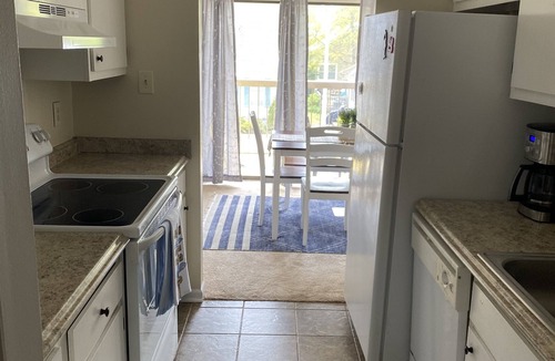 Caine Woods Condo | Summer Specials! Beautiful 2 Bedroom Condo at Beach in North OCMD!