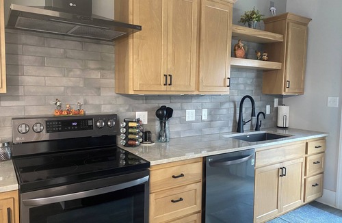 Madison House | Summit Splendor, a splendid place to stay while in Madison, SD