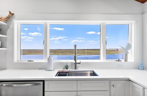 Beach Haven West House | Sun-Kissed Beach House: Your Off-Season Waterfront