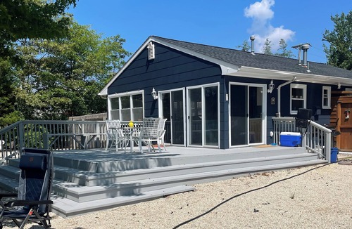 Osbornsville House | SUN7 | Bring your boat! Waterfront cottage w/private dock!