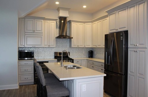 Beach Haven Condo | Sunday to Sunday. Elevator, Beach Badges. Roof top deck. WIFI. Bay side 4.
