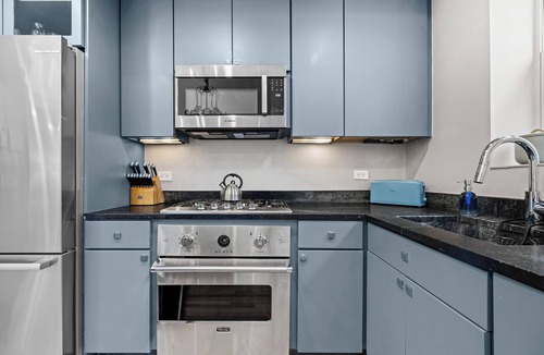 Boerum Hill Apartment | Sunlit 3BR BoCoCa Duplex w/Roof Deck