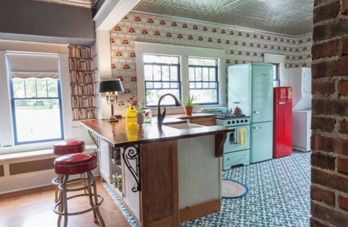 Brookfield Cottage | Sunny 1935 Cottage - Designer Restored