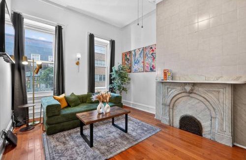 Center City West Apartment | Sunny 1BR in Center City with King Sized Memory Foam Sofa Bed
