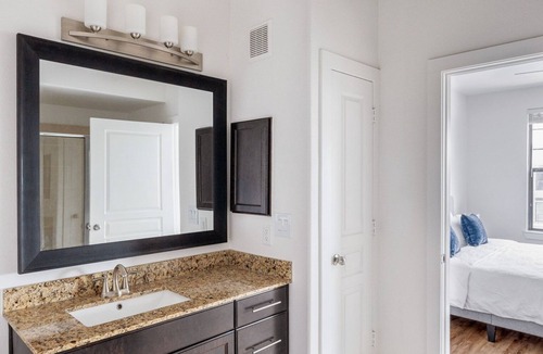 Gateway Apartment | Sunny Arboretum 1BR w/ Gym, Pool & W/D, nr restaurants, by Blueground