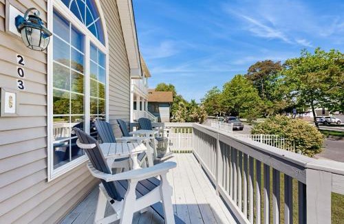 Caine Woods House | Sunny Day