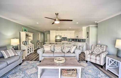 Edisto Island Cottage | Sunny Edisto Island Duplex - Half Mile to Beach!