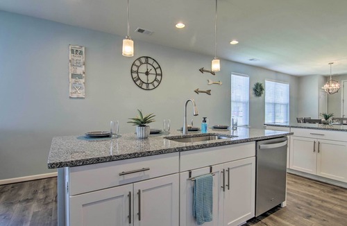 Millville House | Sunny End-Unit Townhome–Steps to Resort Amenities!