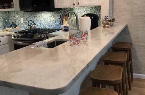 Diamond Beach House | Sunny family owned corner unit town home one block from exclusive Diamond Beach