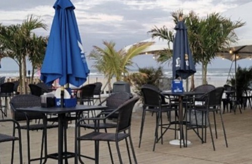 Diamond Beach House | Sunny family owned corner unit town home one block from exclusive Diamond Beach