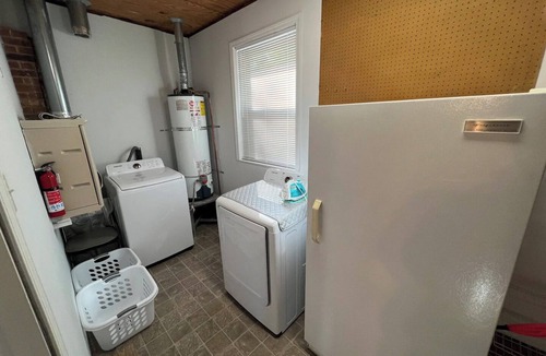 Indian Trail House | Sunny Spacious Ranch 3br/2b Big Yard Private Family Friendly