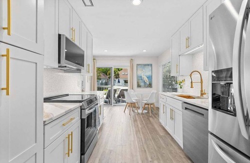 Seabrook Island Villa | Sunny Spinnaker Close to Beach and Club! Amenity access included!