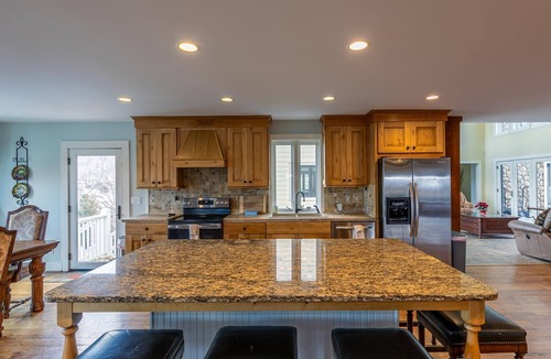 Boone House | Sunnyside Farm - large home with stunning views, hot tub, game room