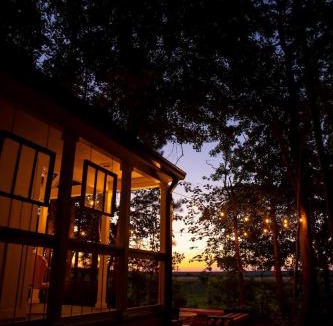 Mentone House | Sunrise, Mountain & Farm View - Heated Tub or Pool