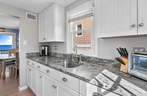 North Beach Haven House | Sunset Bay LBI lower unit