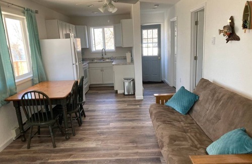 Agency Village House | Sunset Grove Cottage on Lake Traverse