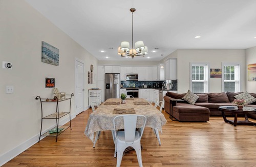 Belmar House | Sunset Manor