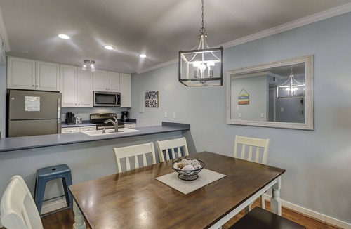 Palmetto Dunes Villa | Sunset Rentals | Moorings 83 | Dog Friendly