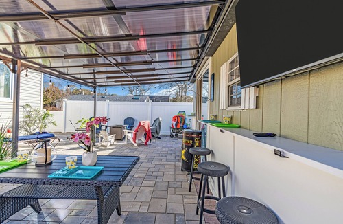 Ocean Gate House | Sunset Retreat! Huge Patio&GameRm! Walk to Beach!