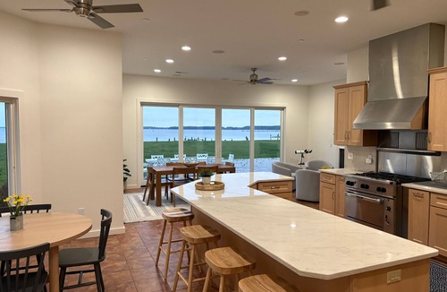 Royal Oak House | Sunset Shores | an ESVR property