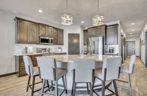 Arnolds Park Condo | Sunset Shores in the Stillwater Building at Bridges Bay Resort (Lakefront)