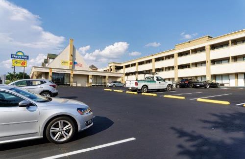 Alexandria West Hotel | Super 8 Alexandria by Wyndham