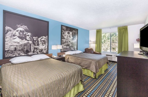 North Sioux City Hotel | Super 8 by Wyndham North Sioux City