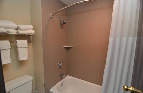 Altoona Hotel | Super 8 by Wyndham Altoona