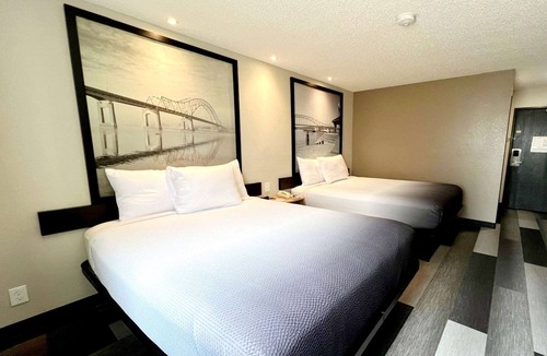 Southwest Area Hotel | Super 8 by Wyndham Cedar Rapids