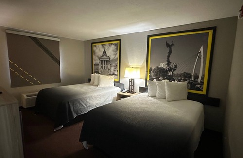 Fort Scott Hotel | Super 8 by Wyndham Fort Scott