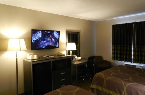 Fremont Hotel | Super 8 by Wyndham Fremont NE