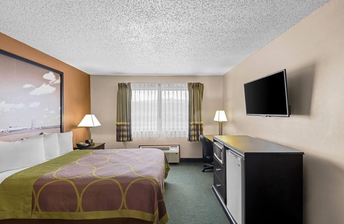 Jefferson Hotel | Super 8 by Wyndham Jefferson